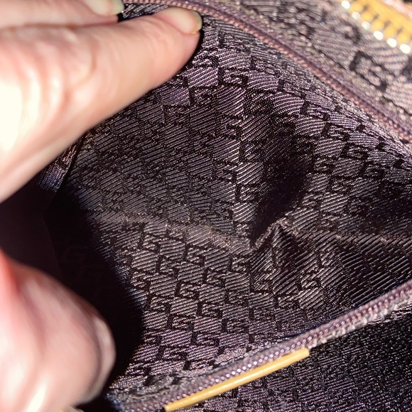 Gucci Vintage Camel Color Hobo Style Shoulder Bag EUC - Picture 8 of 16